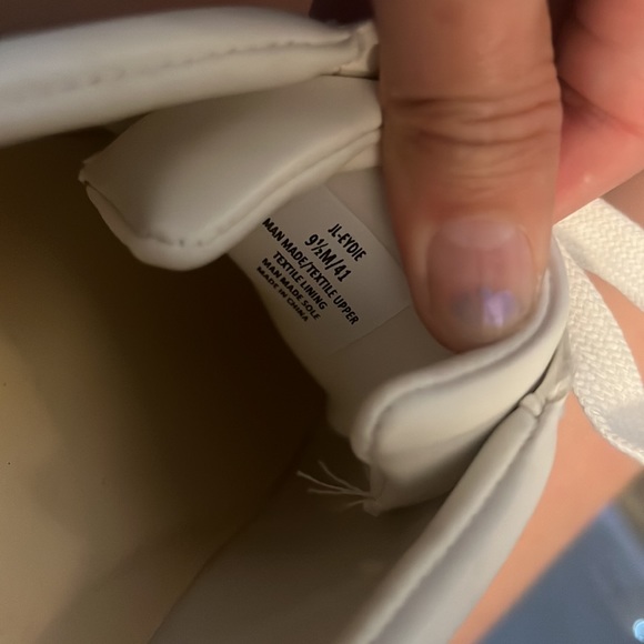 💎1 hour sale. JLO, slip on sneakers, leopard & metallic stud detail - Picture 6 of 9